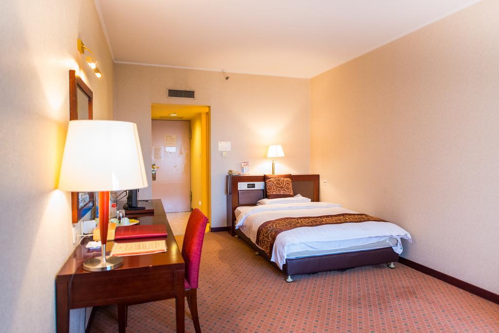 Shanghai International Airport Hotel Екстер'єр фото