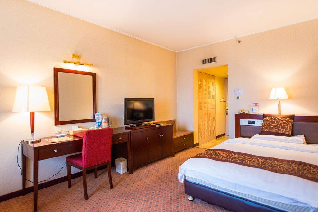 Shanghai International Airport Hotel Екстер'єр фото