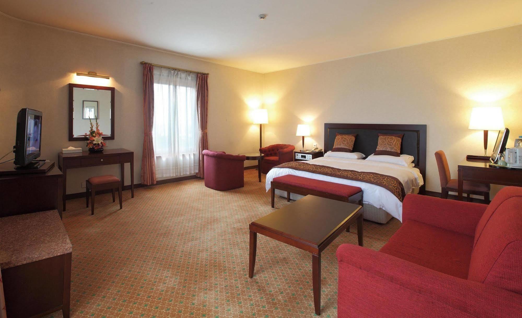 Shanghai International Airport Hotel Екстер'єр фото